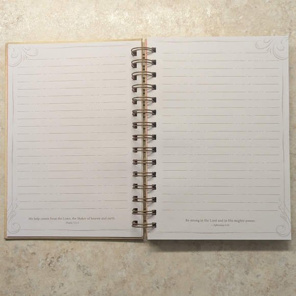 Gorgeous ⛪ BE STILL ⛪ Journal - Picture 3 of 6